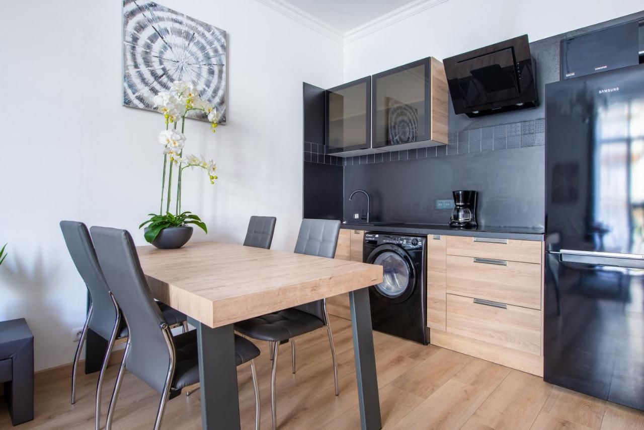 Lejlighed Sunny And Modern Baquis Flat